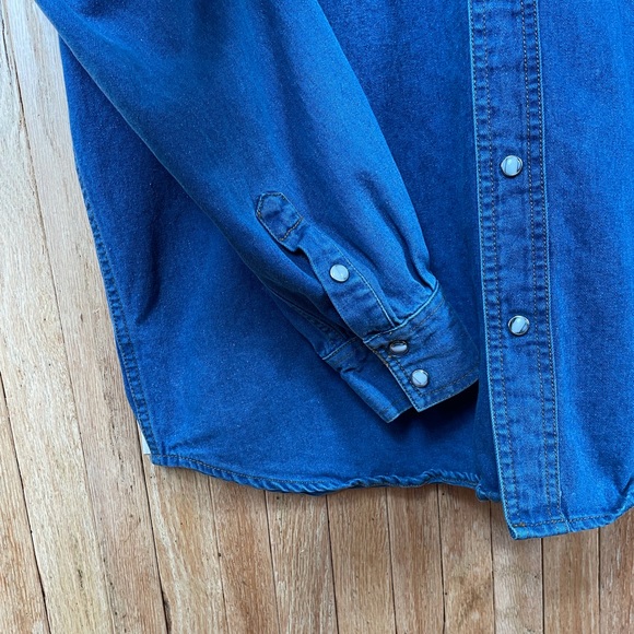 Vintage 🐚 100% cotton, denim button up - Picture 10 of 10